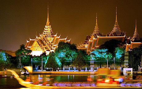 The Grand Palace and The Temple of the Emerald Buddha - Grand Palace view by night