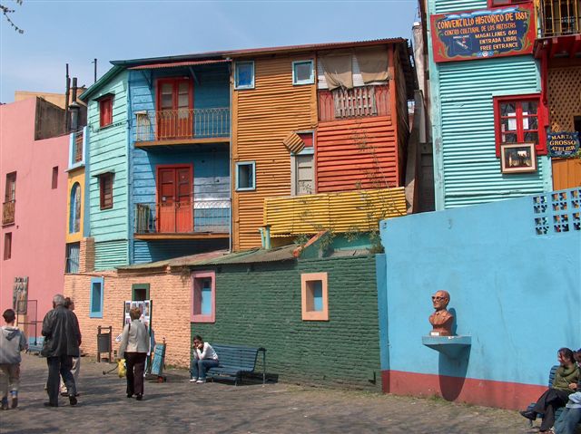 La Boca - La Boca colourful buildings
