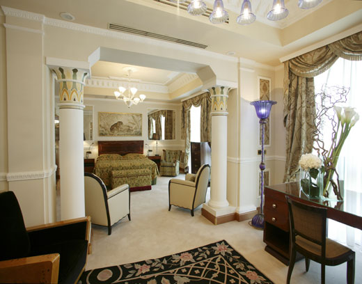 Carlton Hotel Baglioni - Luxurious interior