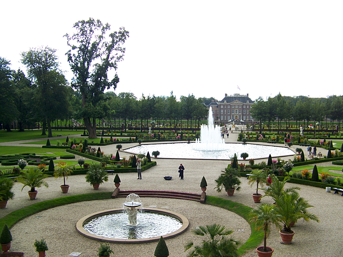 Gardens at Het Loo Palace - General view