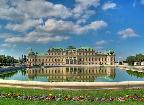Vienna-in-Austria_Belvedere-Palace-view_5318.jpg