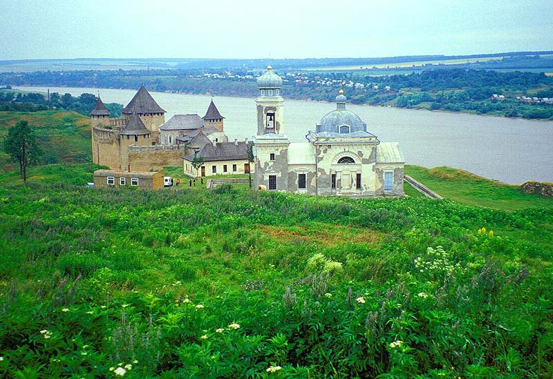 Khotyn Fortress - Pictoresque setting