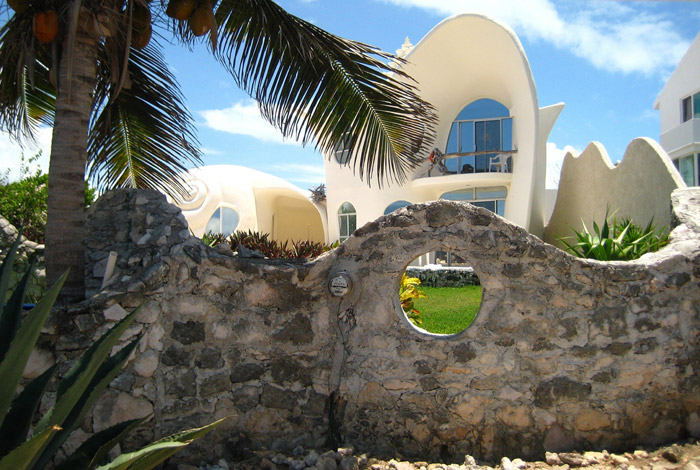 Conch Shell House - Beautiful architecture