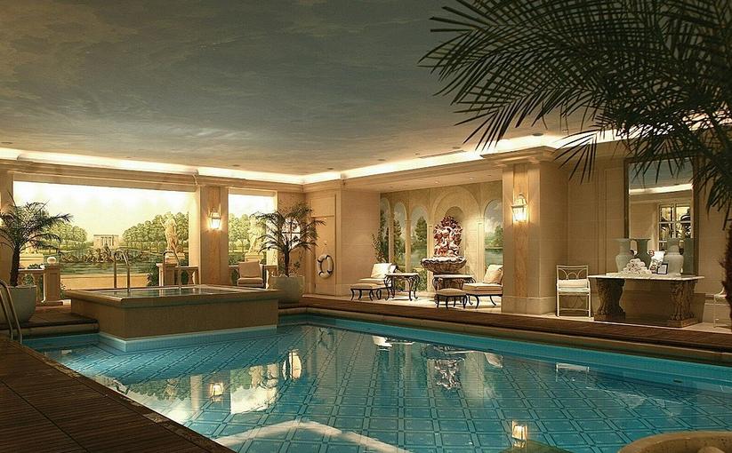 Hotel Four Seasons George V in Paris, France - Inviting swimming pool