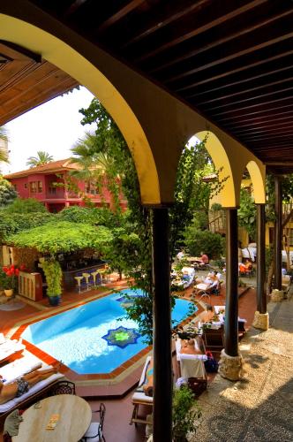 Alp Pasa Boutique Hotel  - Swimming pool view