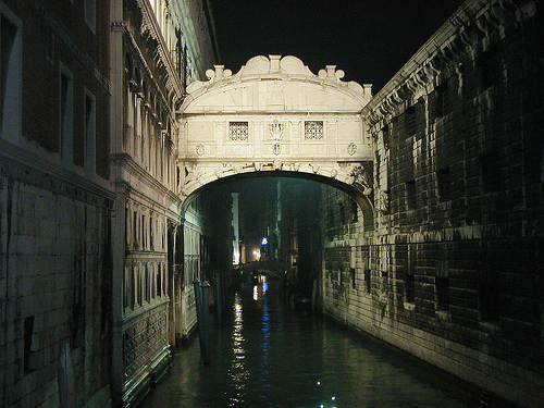 Bridge of Sighs in Venice - Night view