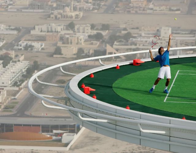 The Helipad of the Burj Al Arab in Dubai, UAE - Federer in a demonstration
