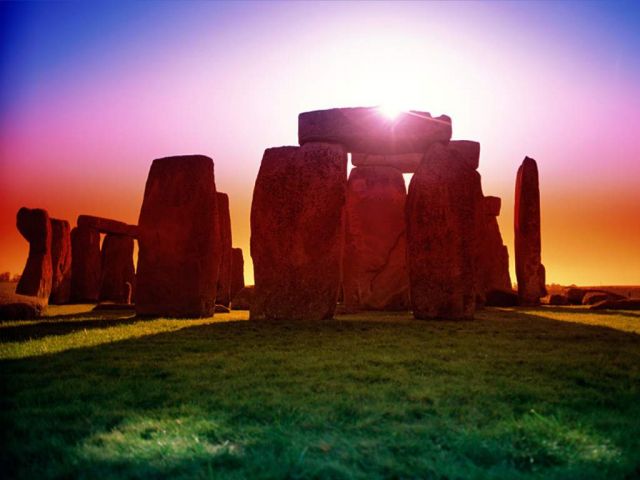 Stonehenge in United Kingdom - Beautiful sunrise