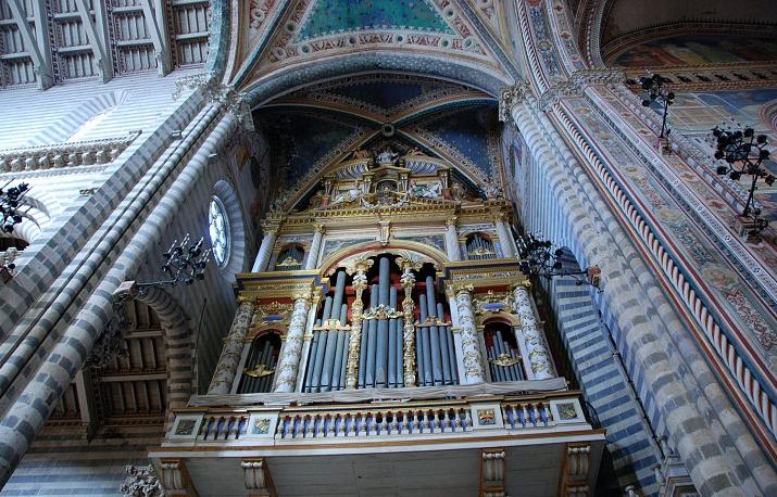 Orvieto Cathedral - Beautiful architecture
