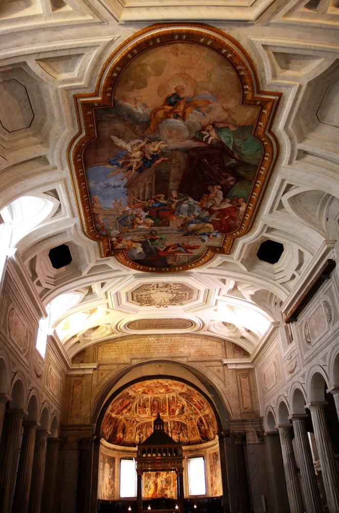 San Pietro in Vincoli - Interior view
