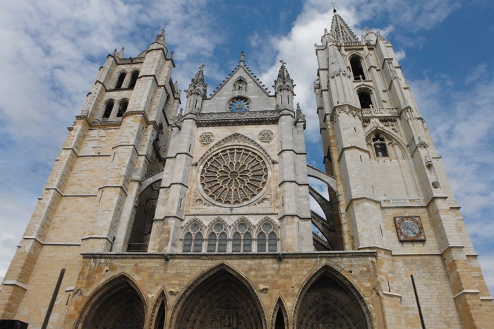Leon Cathedral - Beautiful facade