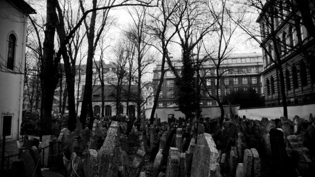 Old Jewish Cemetery in Prague, Czech Republic - General view