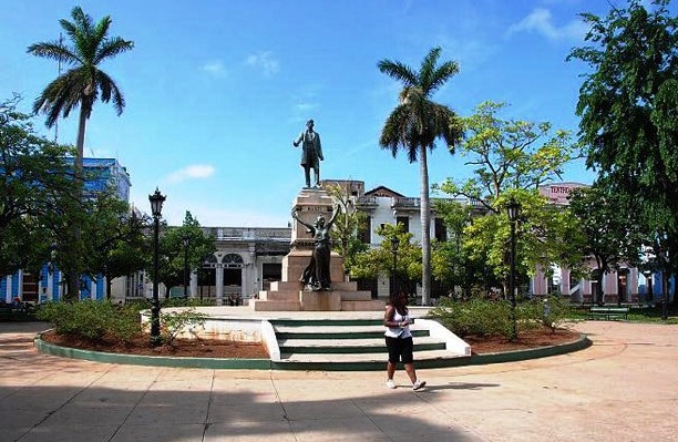 Matanzas - Jose Marti statue