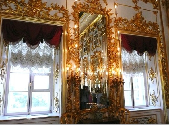 The Peterhof Palace  - Gold mirrors in Peterhof Palace