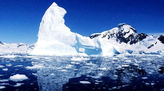 The best cruise in Antarctica - Giant glaciers