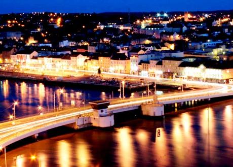 Waterford - Charming night view