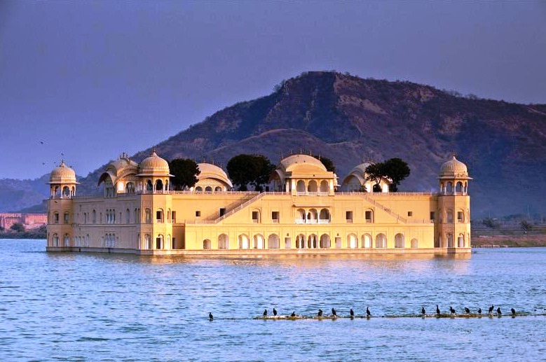 Jaipur in India - Jal Mahal