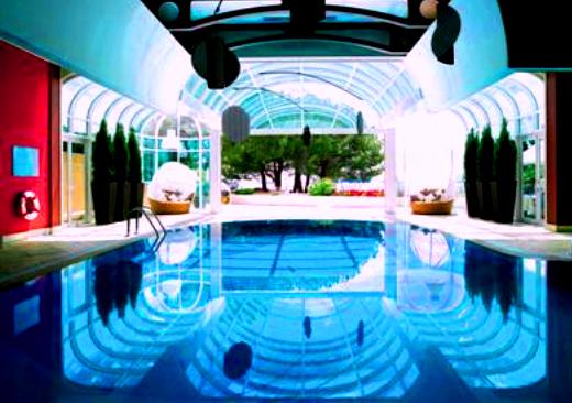 The Meridien Beach Plaza 4* Hotel - Interior pool