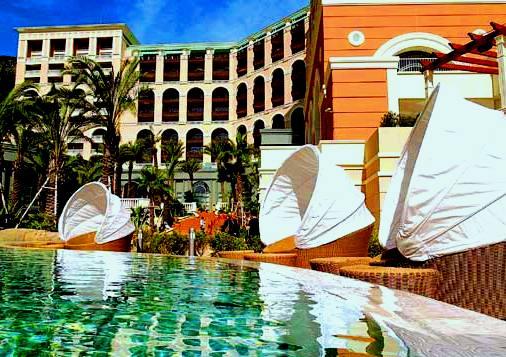 The Monte Carlo Bay Hotel and Resort - Great entertainment services