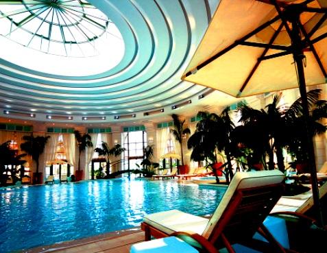 The Monte Carlo Bay Hotel and Resort - Interior pool