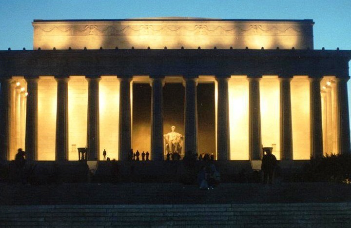 The Lincoln Memorial At Night. Lincoln Memorial - Night view