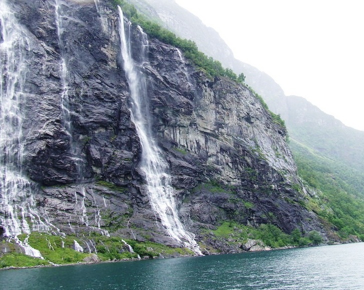 Geirangerfjord - Waterfall view
