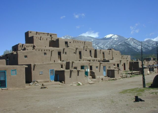 Taos, New Mexico-the Land of Enchantment - Adobe multistory complex