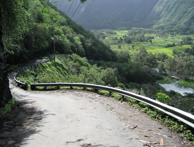 Waipio Valley Road - Exclusive road