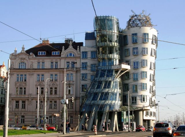 The Dancing House - A controversial buildings 
