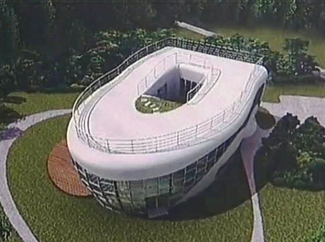 The Toilet-shaped House - An unusual home
