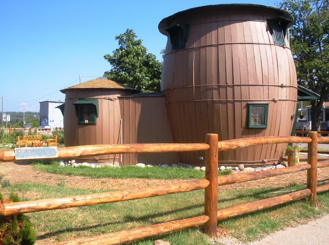 The Pickle Barrel House - A two-level cabin