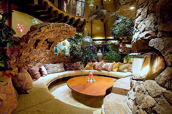 The Mushroom House - Magic interior