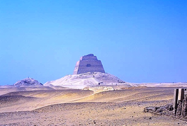 The Pyramid of Meidum - Great view