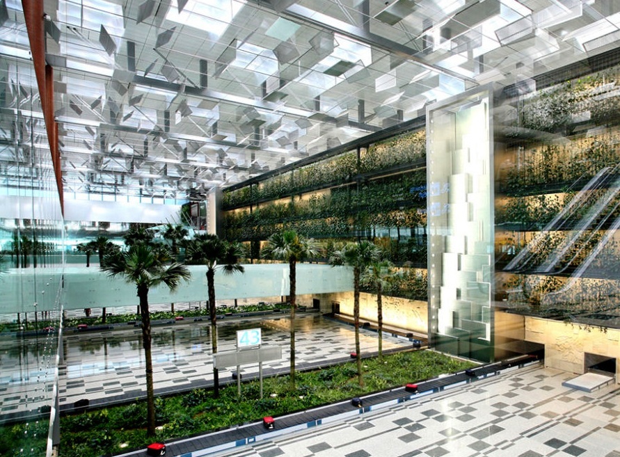 Changi Airport in Singapore - Fantastic beauty