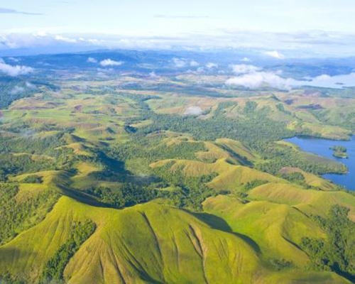 Papua New Guinea - Rugged terrain