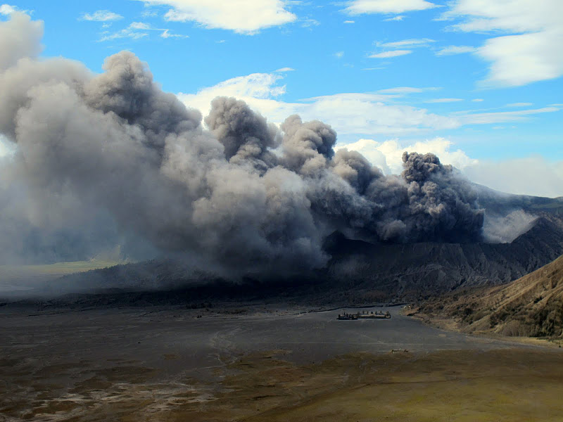 Bromo - Best view of the surrounding volcano