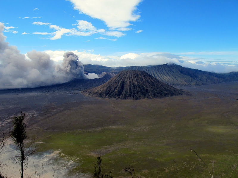 Bromo - Scenic tourist destination