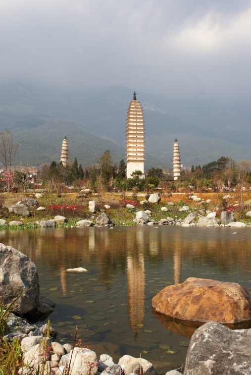 The Three Pagodas, Dali - Noticeable ensemble