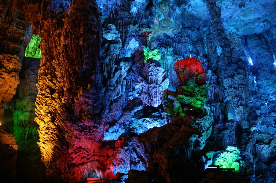 Reed Flute Cave, China - Fantastic cave