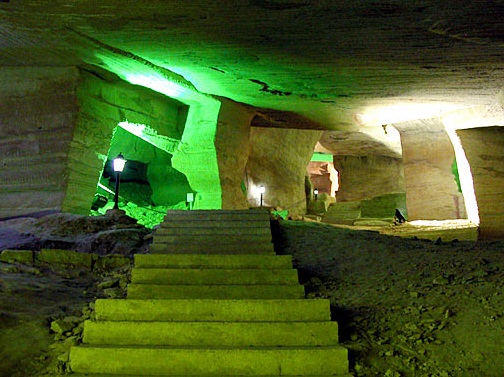 Huashan Caves, China - Underground civilization