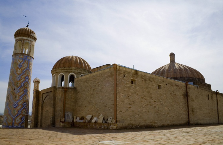 Hazrat-Hyzr Mosque - Remarkable Building