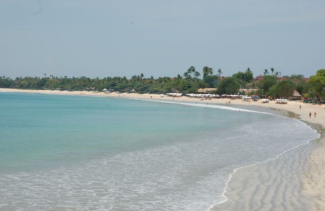 The Island of Lombok - Excellent clean beach 