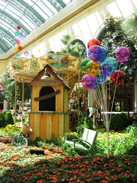 Bellagio Conservatory and Botanical Garden - Delightful living art
