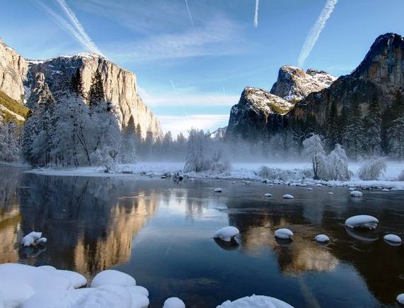Yosemite National Park - Deep Valley