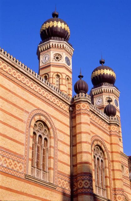 The Great Synagogue and Jewish Museum - Great Synagogue architectural elements