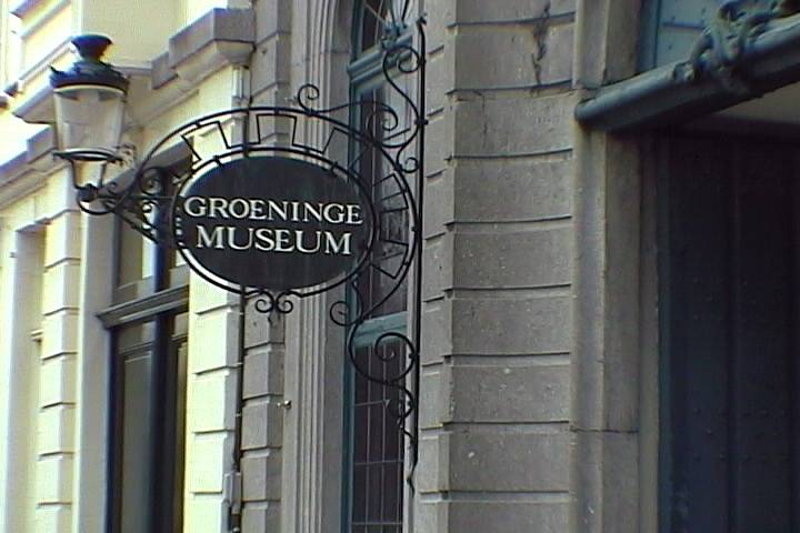 Groeninge Museum - Groeninge Museum entrance