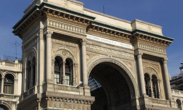 Galleria Vittorio Emanuele II - Entrance to the Galleria Vittorio Emanuele II