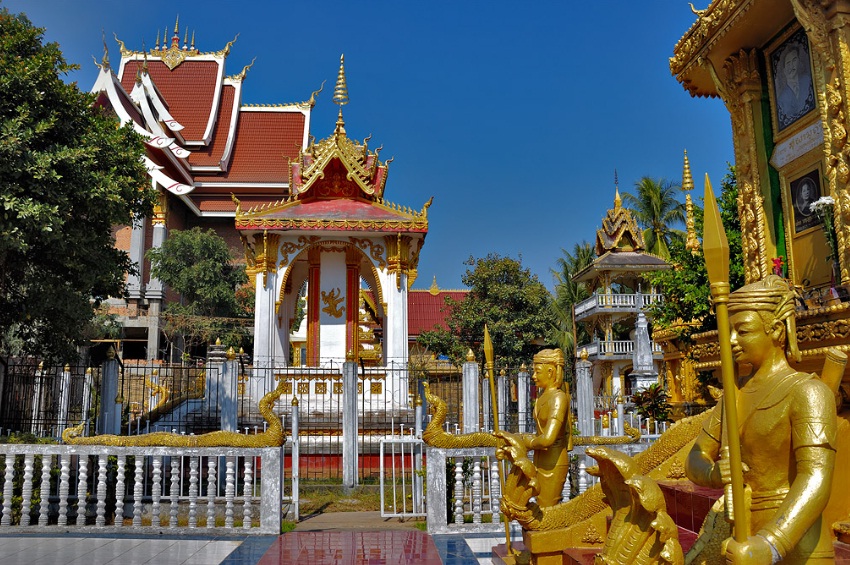 Laos - Vientiane temples