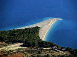 Zlatni Rat Beach