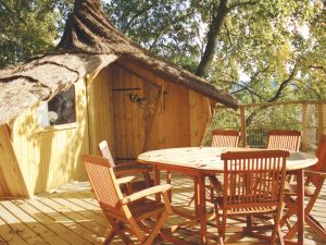 Keycamp's Tree House, France